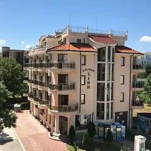 Family Golden Lion Hotel